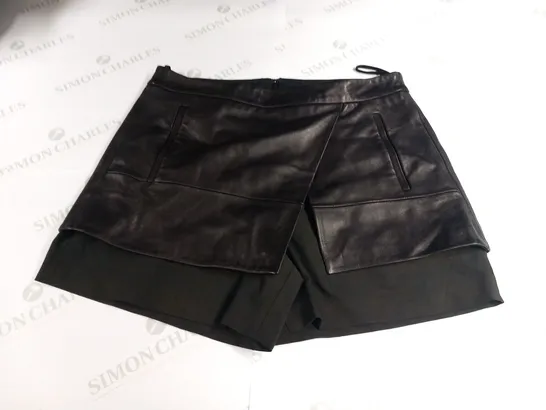 TIBI LEATHER SHORTS SIZE US 8