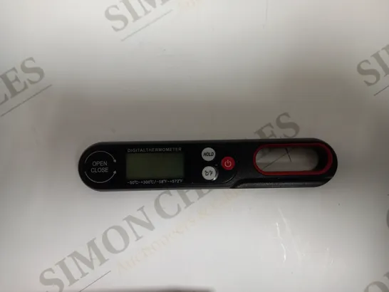 DIGITAL COOKING THERMOMETER 