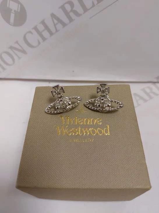 BOXED VIVIENNE WESTWOOD SILVER MAYFAIR EARRINGS