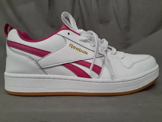 PAIR OF REEBOK TRAINERS IN WHITE/FUCHSIA UK SIZE 5.5