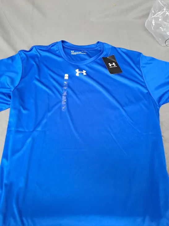 UNDER ARMOUR T-SHIRT IN BLUE SIZE L 