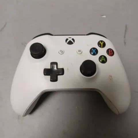 UNBOXED XBOX ONE WHITE CONTROLLER 