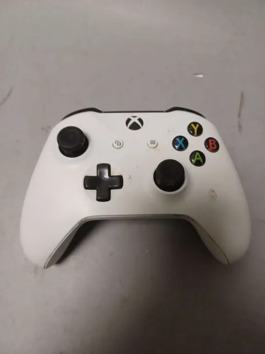 UNBOXED XBOX ONE WHITE CONTROLLER 