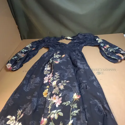 PLACEMENT FLORAL SATIN BURNOT V NECK DRESS SIZE 6