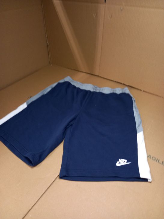 PAIR OF NIKE SHORTS IN NAVY BLUE SIZE LARGE