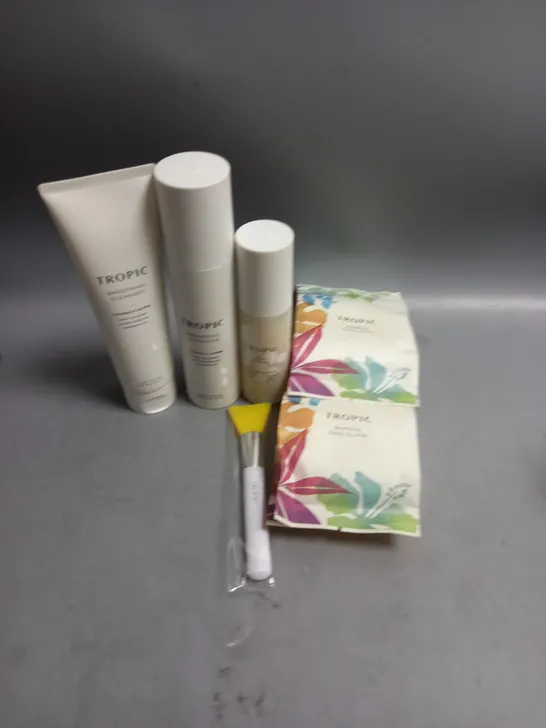 LOT OF 6 TROPIC PRODUCTS TO INCLUDE FACE CLOTHS, CLEANSER AND MOISTURISER