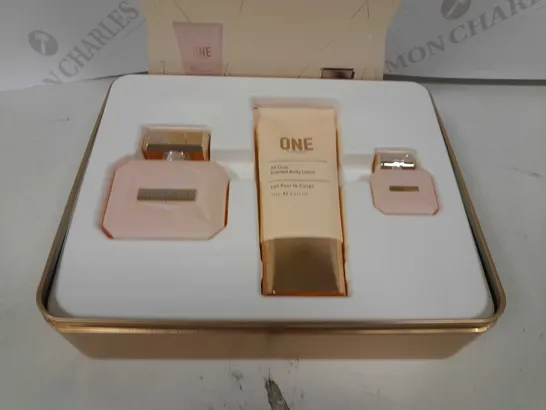 BOXED ONE BY JENNIFER LOPEZ GIFT SET