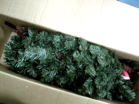 WERCHRISTMAS PRE-LIT SPRUCE MULTI-FUNCTION CHRISTMAS TREE  RRP &pound;120.00