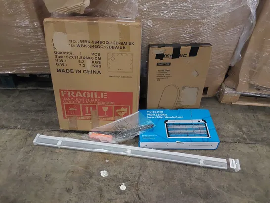 PALLET OF ASSORTED ITEMS INCLUDING: VANITY MIRROR, INSECT KILLER, TOILET SEAT, TOOLS, BLINDS