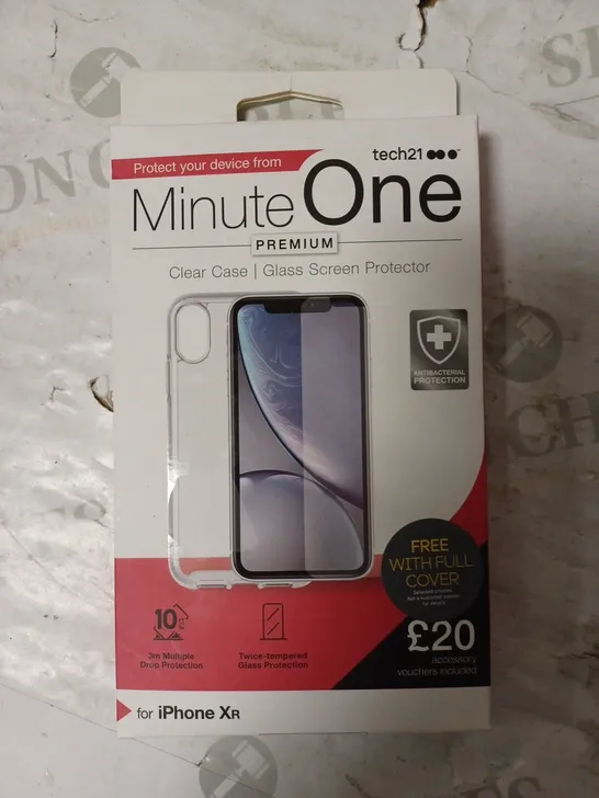 LOT OF 20 MINUTE ONE PREMIUM CLEAR CASE & SCREEN PROTECTOR KITS FOR IPHONE XR