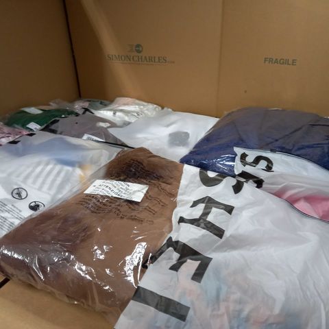LARGE BOX OF ASSORTED CLOTHING APPROX. 25  VARYING SIZE, COLOURS AND STYLES TO INCLUDE: TOPS, TROUSERS, DRESSES