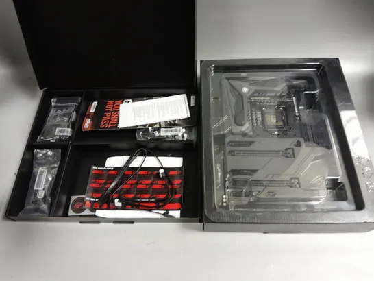 BOXED MAXIMUS VIII FORMULA MOTHERBOARD