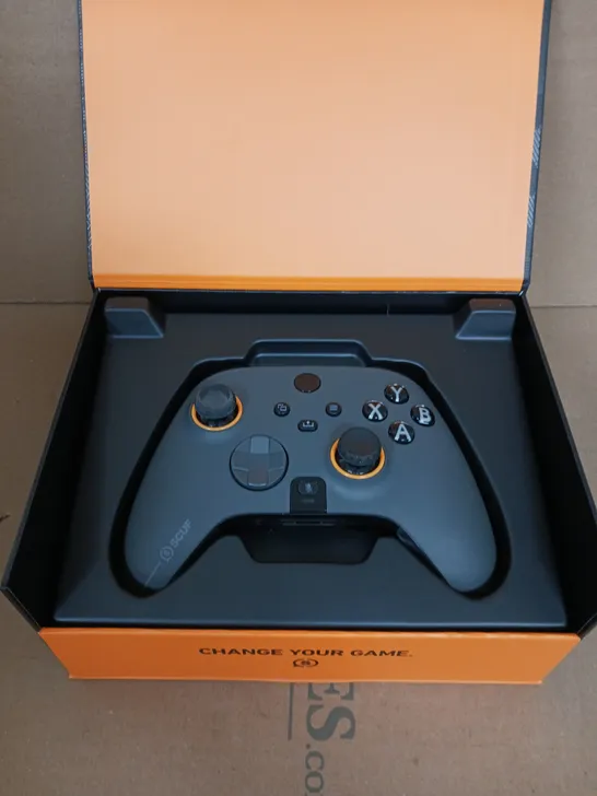 SCUF INSTINCT PRO PRE-BUILT CONTROLLER - STEEL GRAY