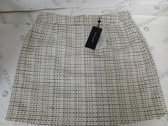 FRENCH CONNECTION EFFIE BOUCLE SKIRT - UK 14