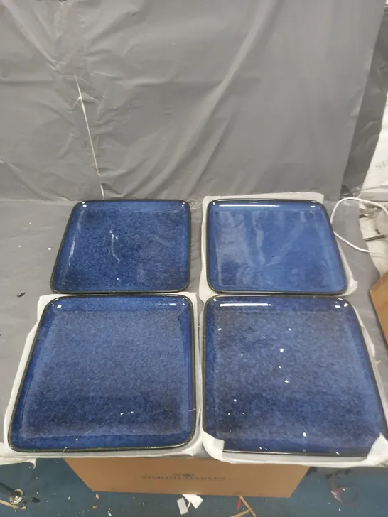 BOXED GLAZE & VINTED LOOK BLUE SQUARE PLATES X4