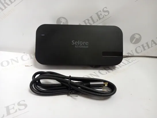 BOXED SELORE USB C DOCKING STATION - SEDK0701