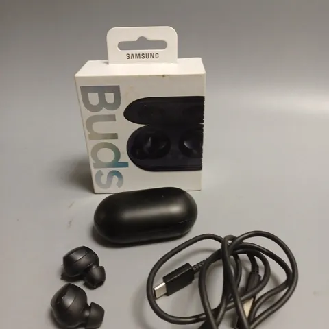 BOXED SAMSUNG GALAXY BUDS TRUE WIRELESS EARPHONES 