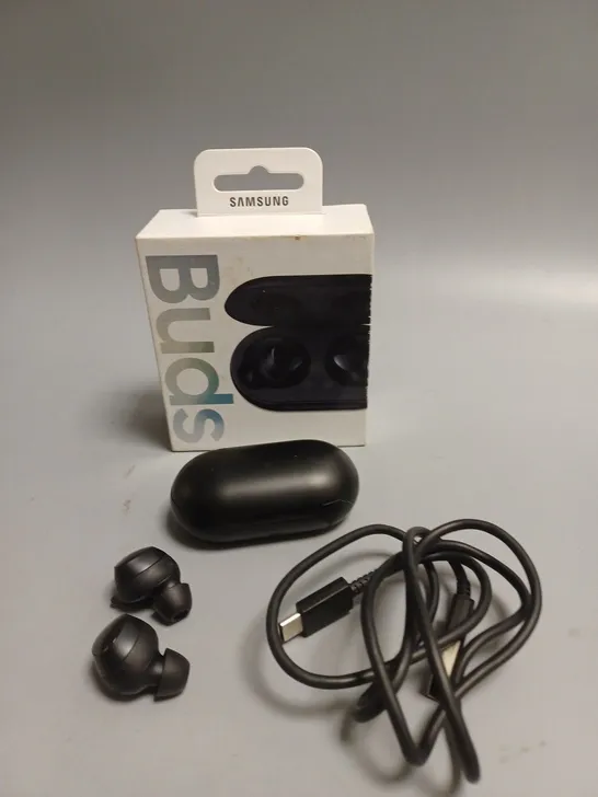 BOXED SAMSUNG GALAXY BUDS TRUE WIRELESS EARPHONES 