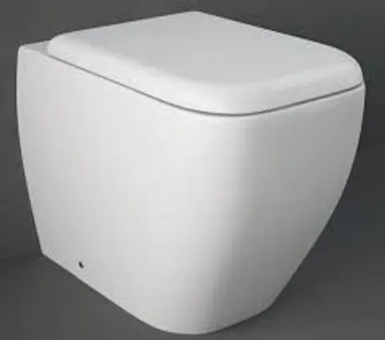 BOXED METROPOLITAN BACK TO WALL PAN WHITE 