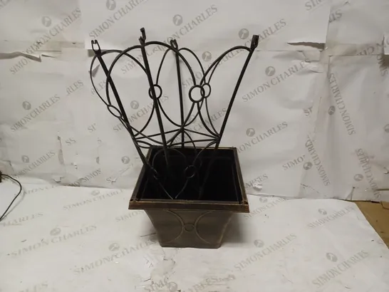 ECLIPSE PLANTER & CAGE TRELLIS RRP £19.99