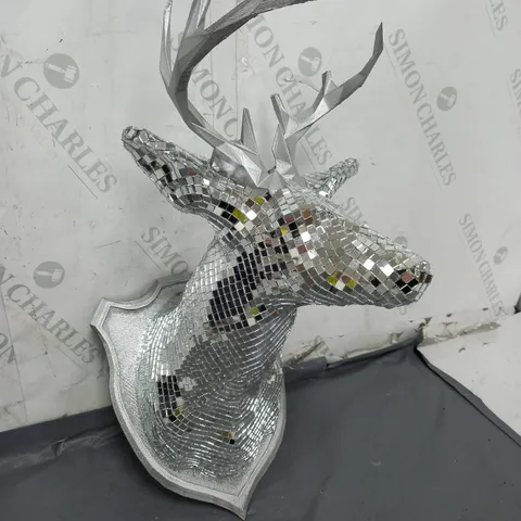 REFLECTIVE DISCO EFFECT MOUNTABLE DEER HEAD DECOR PIECE - COLLECTION ONLY