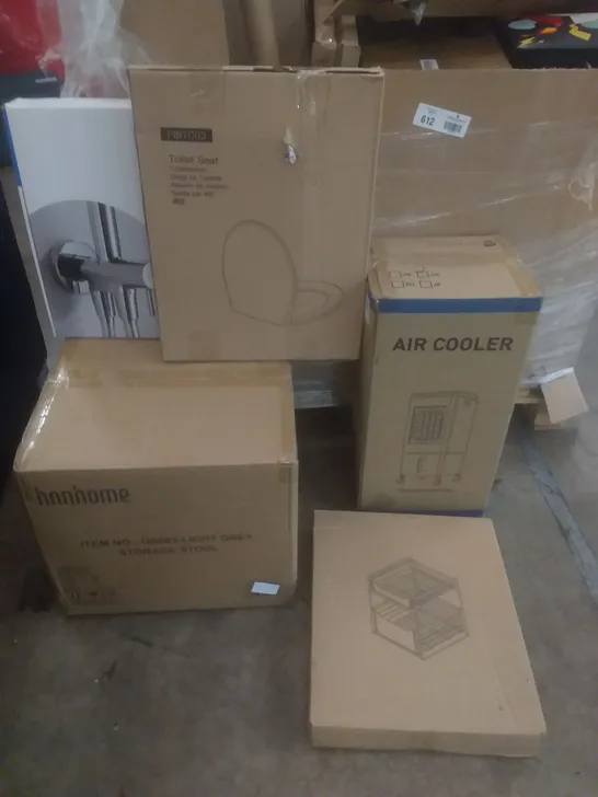 PALLET OF ASSORTED ITEMS INCLUDING GREY STORAGE STOOL, AIR COOLER, TOILET SEAT, RAIN SHOWER SYSTEM