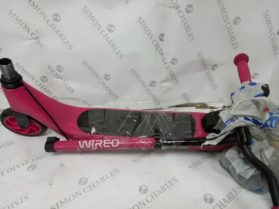 WIRED CHILDRENS SCOOTER IN PINK 