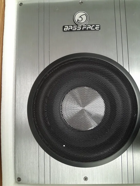 BOXED BASS FACE POWER8.2 ACTIVE SLIM SUBWOOFER BOX