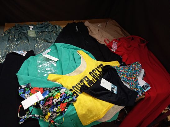 LARGE QUANTITY OF ASSORTED CLOTHING ITEMS TO INCLUDE IN THE STYLE, BOOHOO AND H&M