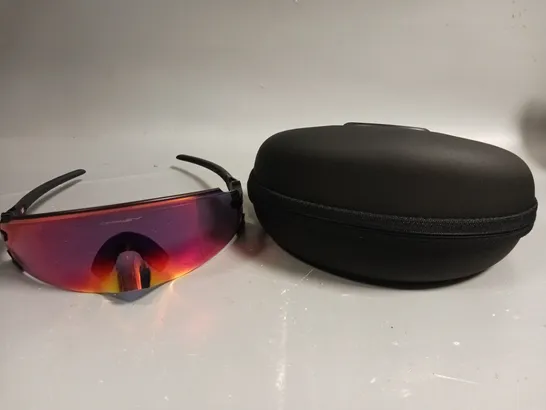 OAKLEY PRIZM WRAP AROUND SUNGLASSES 