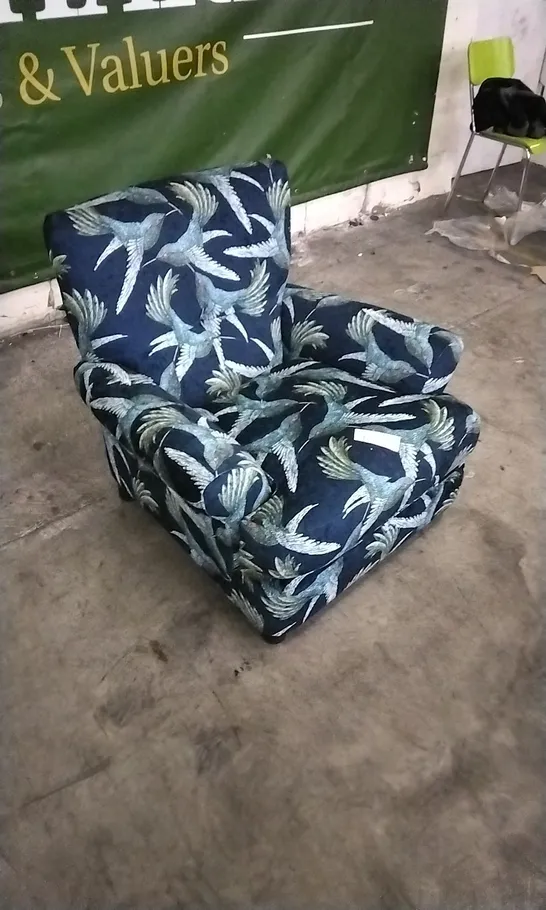 QUALITY DESIGNER LOUNGE CO ARMCHAIR IN BIRD PATTERNED PLUSH FABRIC 