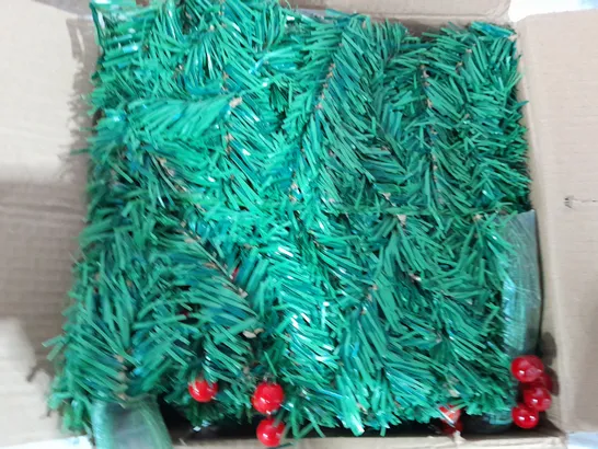 BOXED 2.7M XMAS GARLAND 