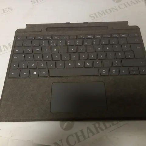 MICROSOFT SURFACE PRO SIGNATURE TYPE KEYBOARD COVER FOR SURFACE PRO 8 AND SURFACE PRO X, PLATINUM