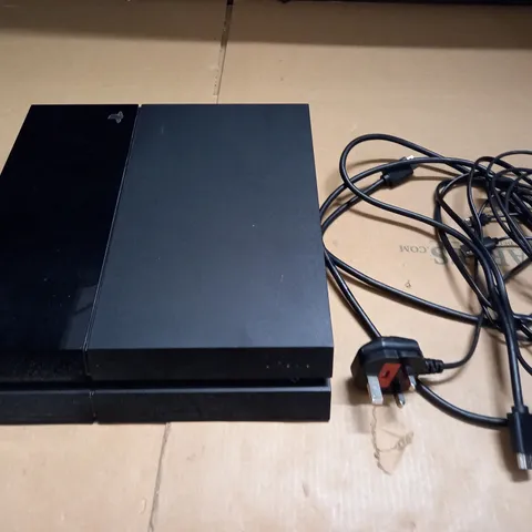 UNBOXED PLAYSTATION 4 CONSOLE WITH LEADS