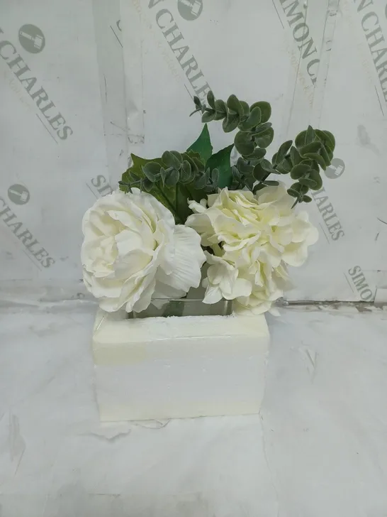 BOXED FAUX FLOWER ARRANGEMENT WHITE WITH VASE