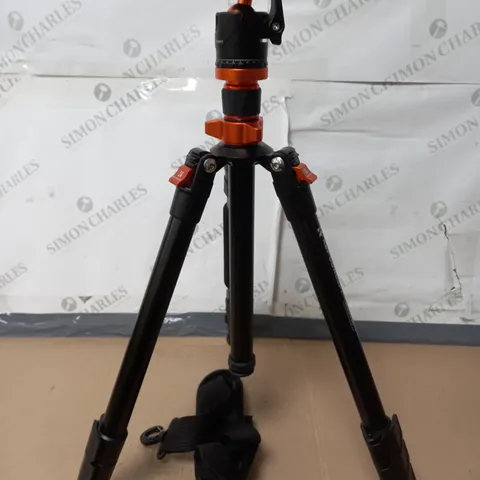 BAGGED K AND F CONCEPT TRIPOD 