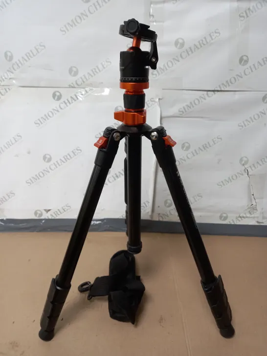 BAGGED K AND F CONCEPT TRIPOD 