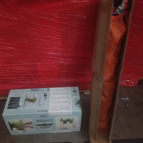 PALLET OF ASSORTED ITEMS INCLUDING MODULO IHR FLEXIBLER INDOOR GARDEN