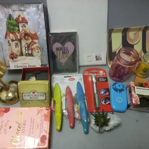LOT OF APPROXIMATELY 15 ASSORTED HOUSEHOLD ITEMS TO INCLUDE ALPINE KNIVES, PORTOBELLO ROAD WATCH AND HESTIA PICTURE FRAME