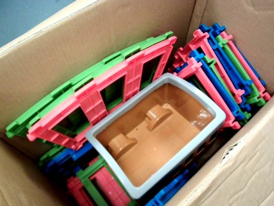 THOMAS BATTERY OPERATED 22PCE TRAIN TRACK SET RRP £150