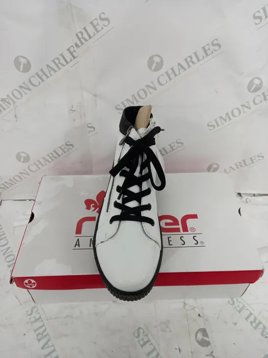 BOXED PAIR OF RIEKER HIGH TOP TRAINERS W. SIDE ZIP IN WHITE EU SIZE 40