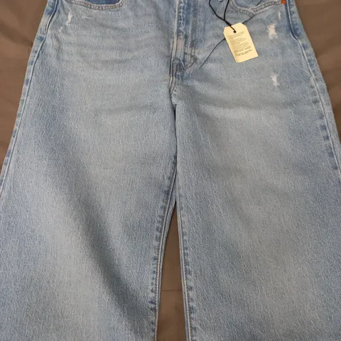 LEVI'S RIBCAGE BELL JEANS IN BLUE SIZE 31/32