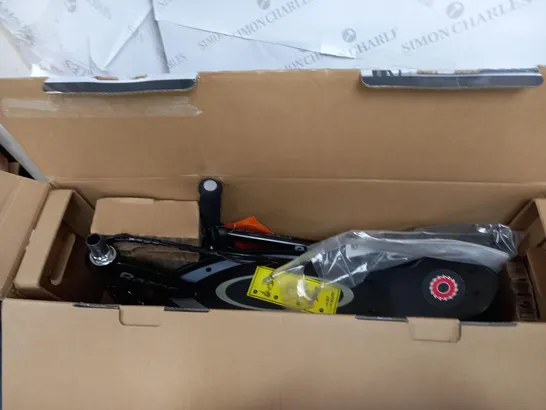BOXED RAZOR POWERCORE E90 ELECTRIC SCOOTER IN BLACK - COLLECTION ONLY RRP £199.99