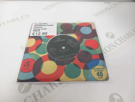 17 THE BEATLES SINGLES TO INCLUDE A VERY RARE STRAWBERRY FIELDS PICTURE COVER.