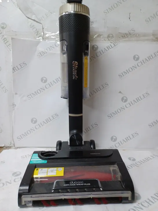 BOXED SHARK STRATOS CORDLESS VACUUM IZ400UKT