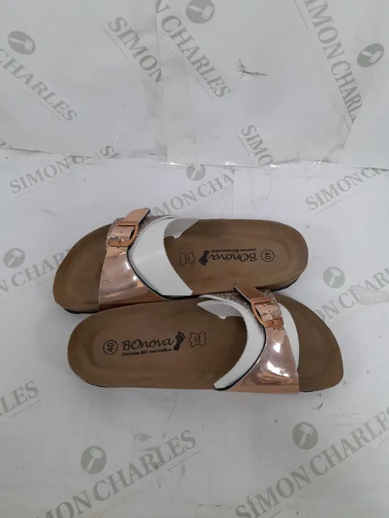 BOXED BONOVA PLATFORM SANDAL - SIZE 7