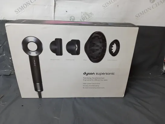 DYSON SUPERSONIC HAIRDRYER WITH ACCESSORIES