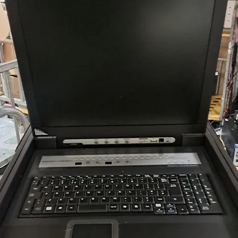 UNBOXED ATEN SLIDE AWAY LCD KVM SWITCH