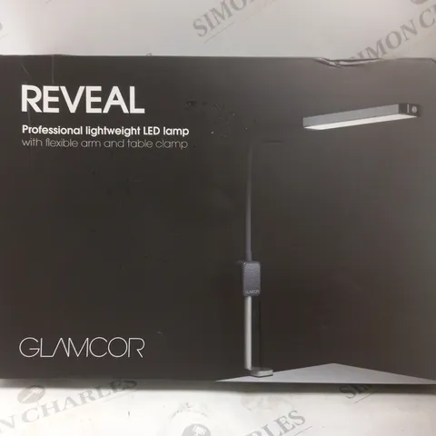 BOXED GLAMCOR REVEAL PROFESSIONAL LIGHTWEIGHT LED LAMP 