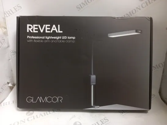 BOXED GLAMCOR REVEAL PROFESSIONAL LIGHTWEIGHT LED LAMP 